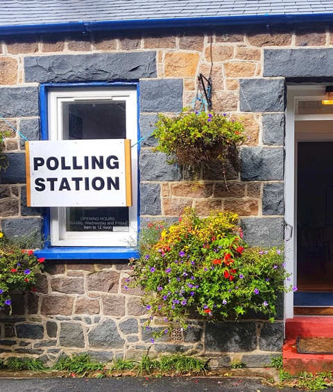 “An Election of Firsts”: International Observers Publish Recommendations Following Guernsey General Election listing image
